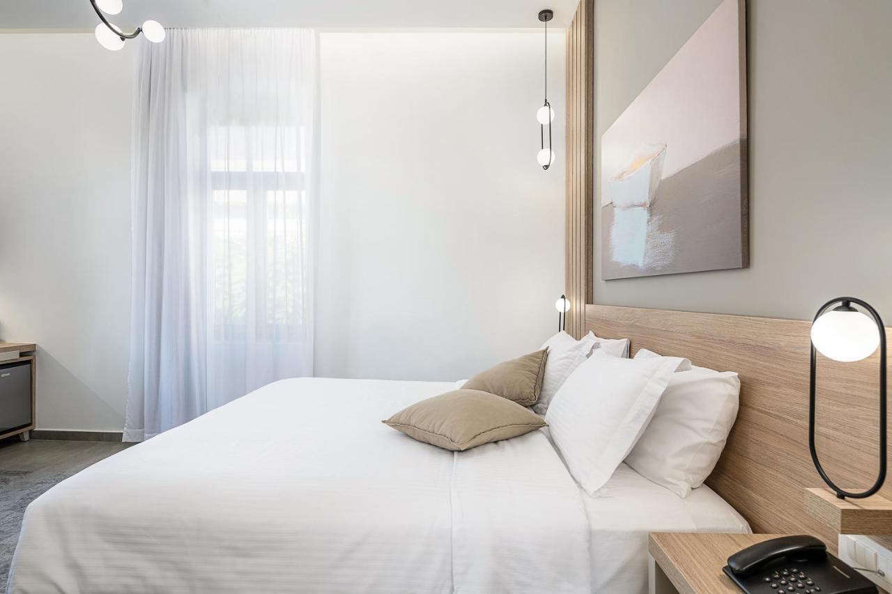 Epavli Boutique Hotel Chrissi Akti Chania Exterior foto